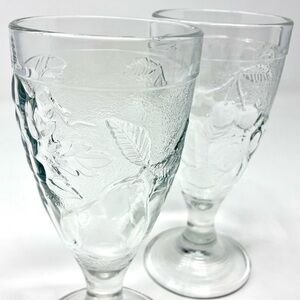 Pottery Barn Set Of 2 Orchard Water Goblets Clear Glass Raised Fruit Design 7”